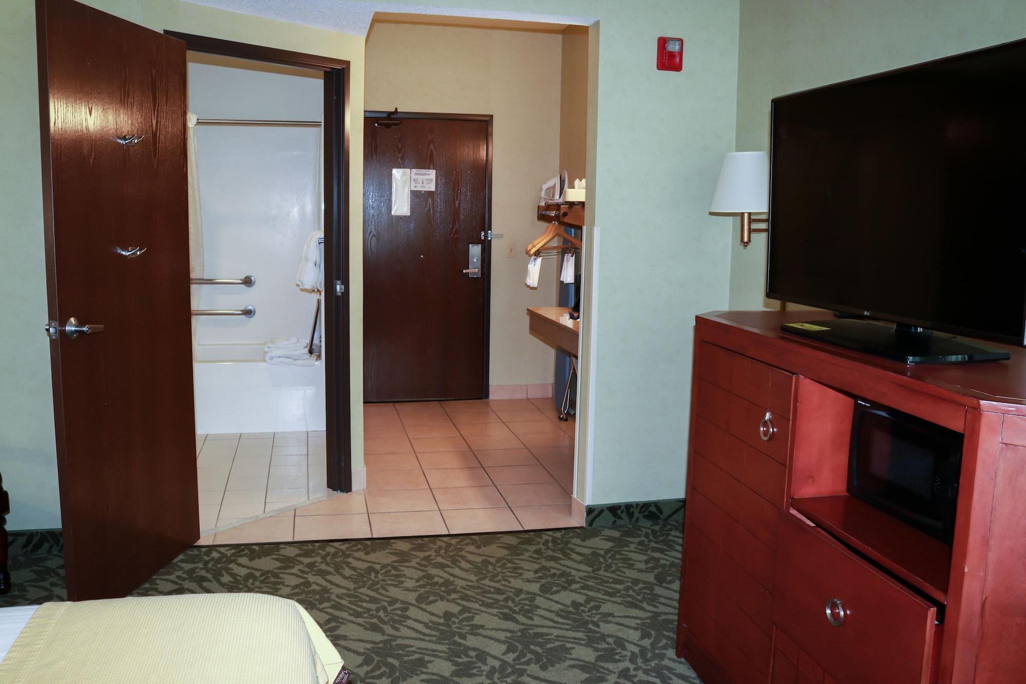 Spark By Hilton Walker Grand Rapids North Exterior photo